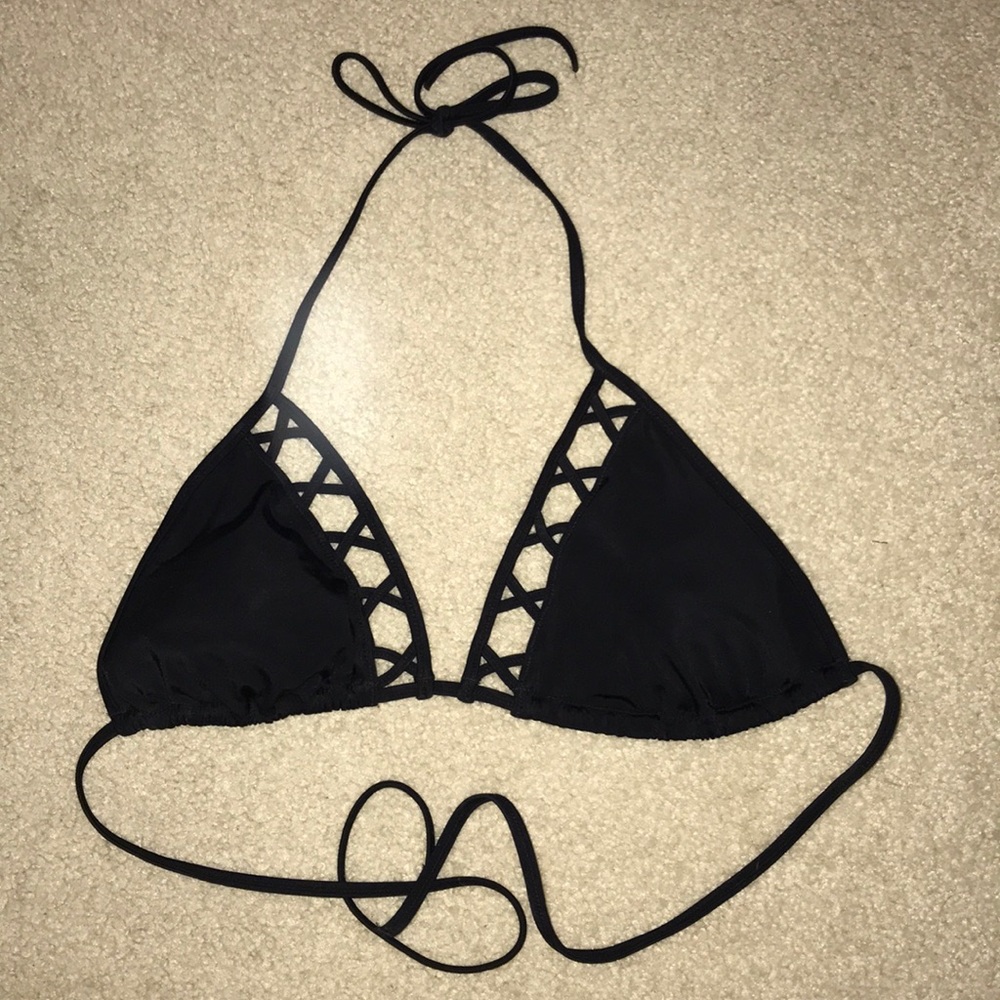 Cutout bikini top!